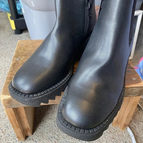 Y2K Chunky Heels Sam/Libby Chelsea Ankle Black Faux Leather Boot Womens 8.5 Goth - Picture 8 of 12